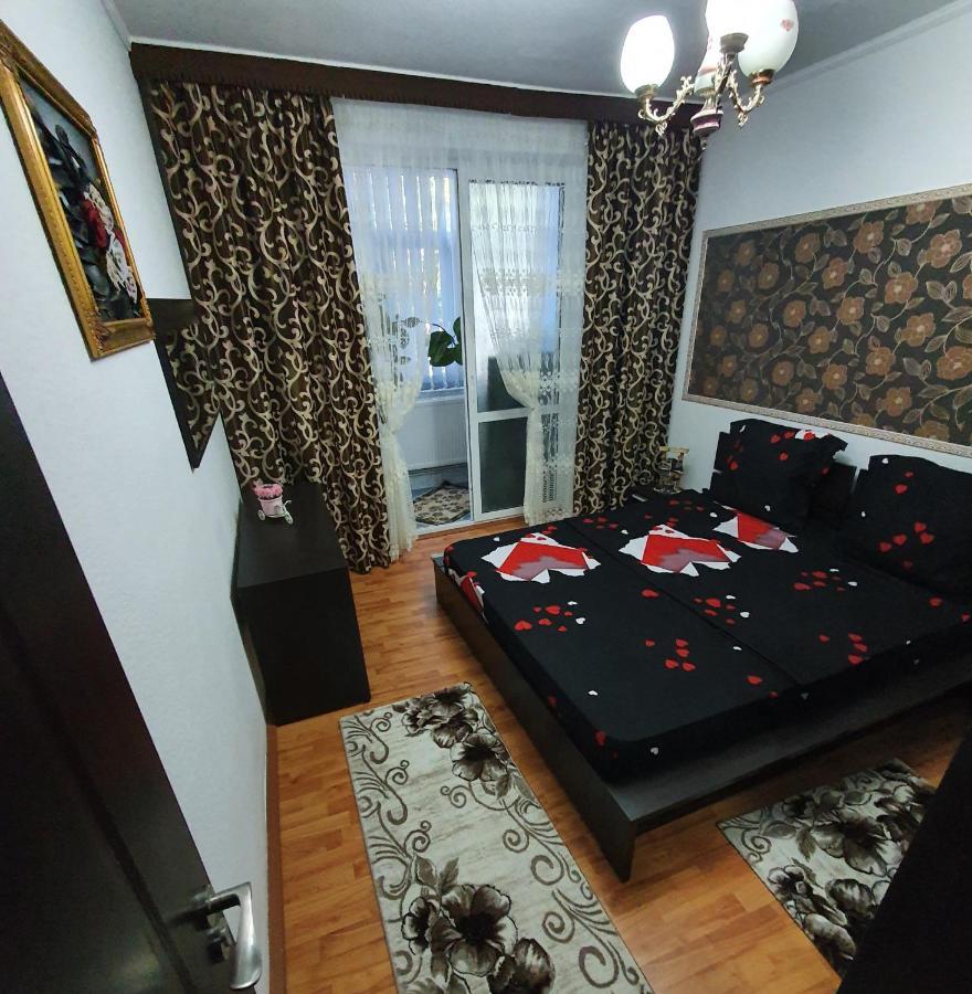 Sweet Home & Liliana Tecuci المظهر الخارجي الصورة