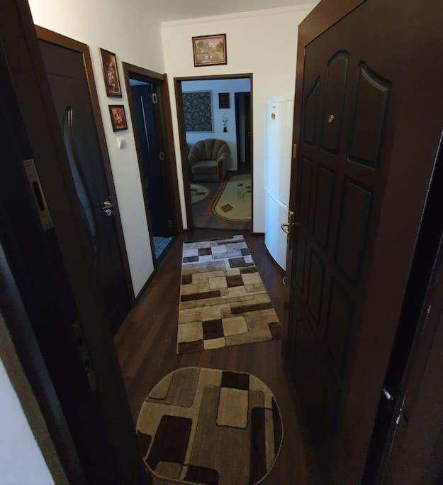 Sweet Home & Liliana Tecuci المظهر الخارجي الصورة
